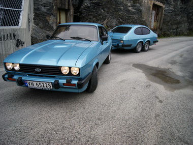 Capri mit Wohnwagen. <br>
Capri with trailer